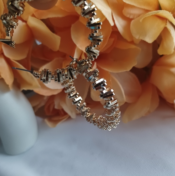 Chunky Spiral Hoops - Picture 16 of 17